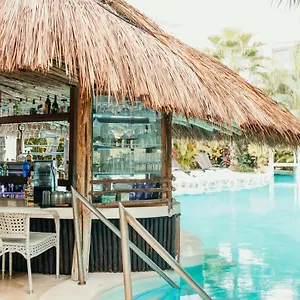 Aparthotel Mak Nuk Village - Clothing Optional